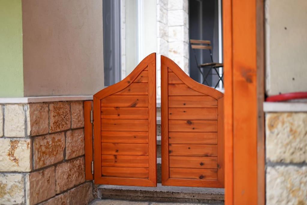 Grandpa House - Studio App.2 Tirana Bagian luar foto
