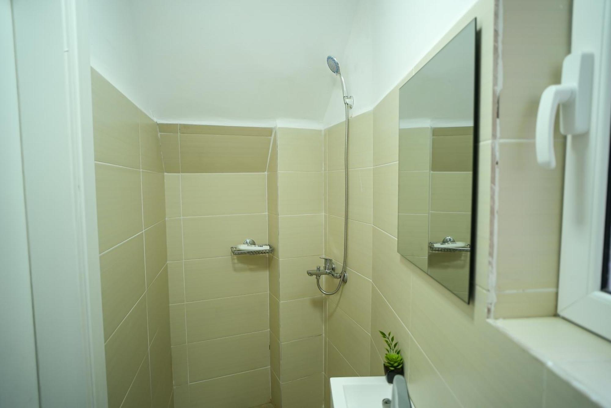 Grandpa House - Studio App.2 Tirana Bagian luar foto