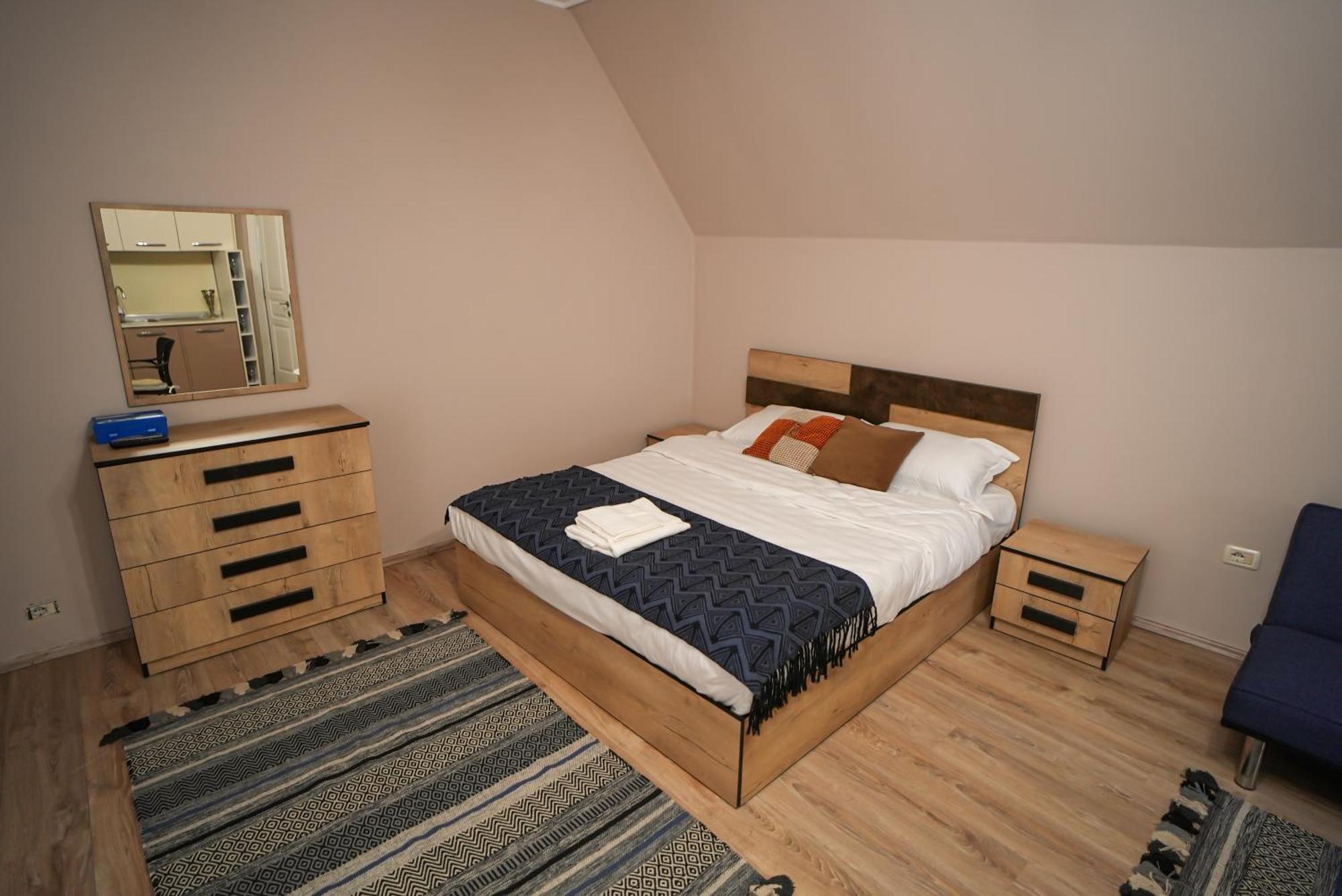 Grandpa House - Studio App.2 Tirana Bagian luar foto